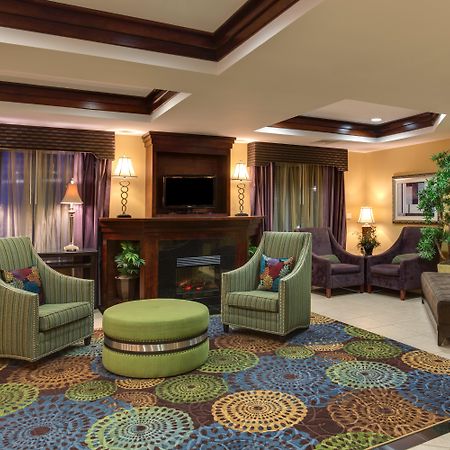 Holiday Inn Express Tower Center New Brunswick By Ihg Ист-Брунсвик Экстерьер фото
